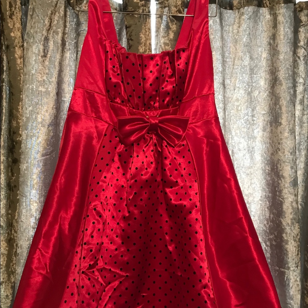 Prom dress. Party dress. Cocktail dress.